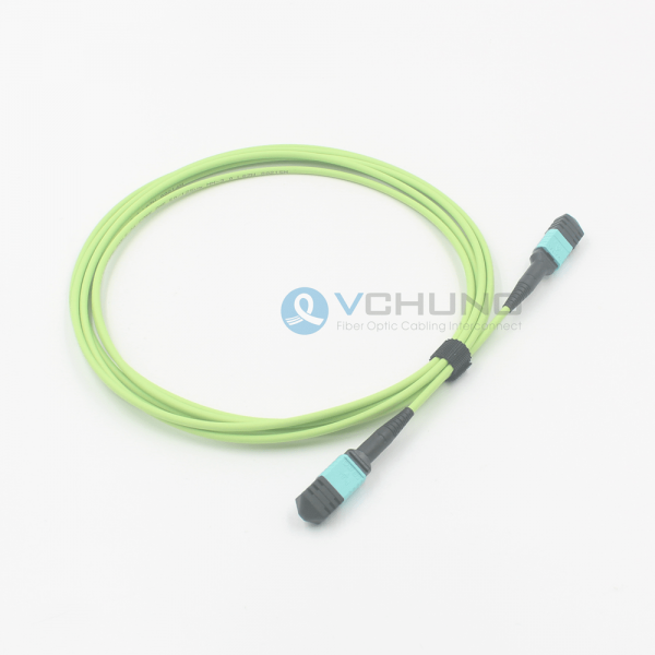 MPO Female 12 Cores OM5 Multimode IL0.7dB Lime Green Color LSZH 3.0mm Round Optical Fiber Cable